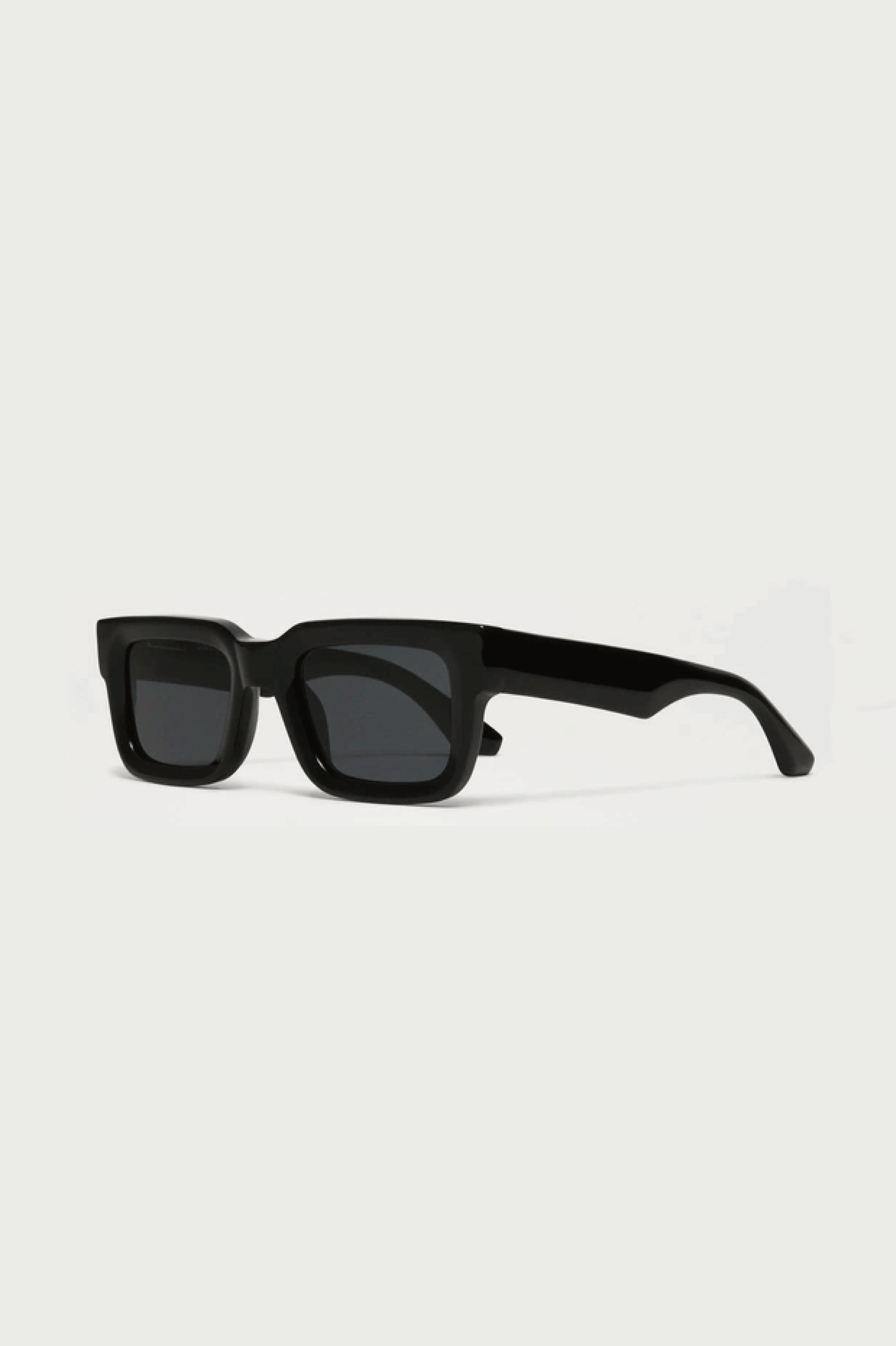 05 Square Shape Sunglasses Black