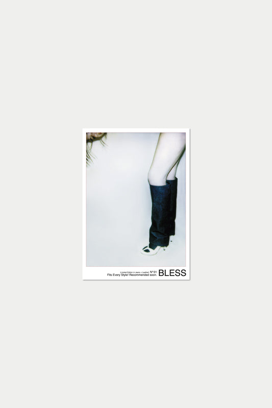 BLESS POSTCARD Nº01 Bootsocks