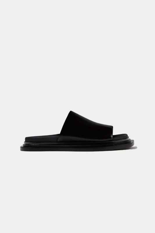 Nada Black