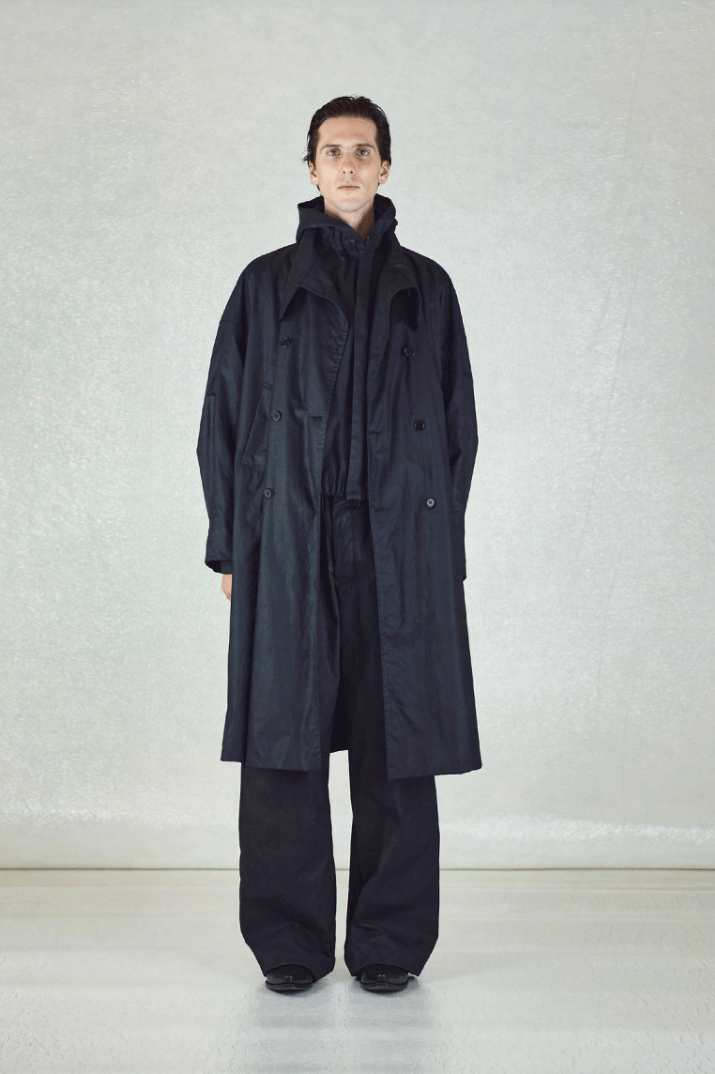 NO.65 WAXED OVERSIZED COAT Black