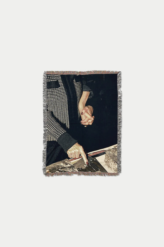 N°69 Holding Hands Blanket