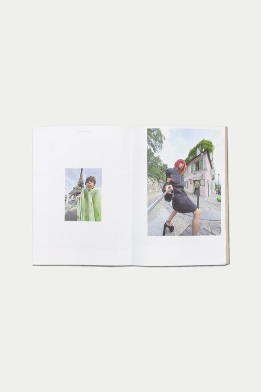 SANS TITRE 002, ME / MYSELF / MY SELFIES, TESS PETRONIO, SUZANNE KOLLER