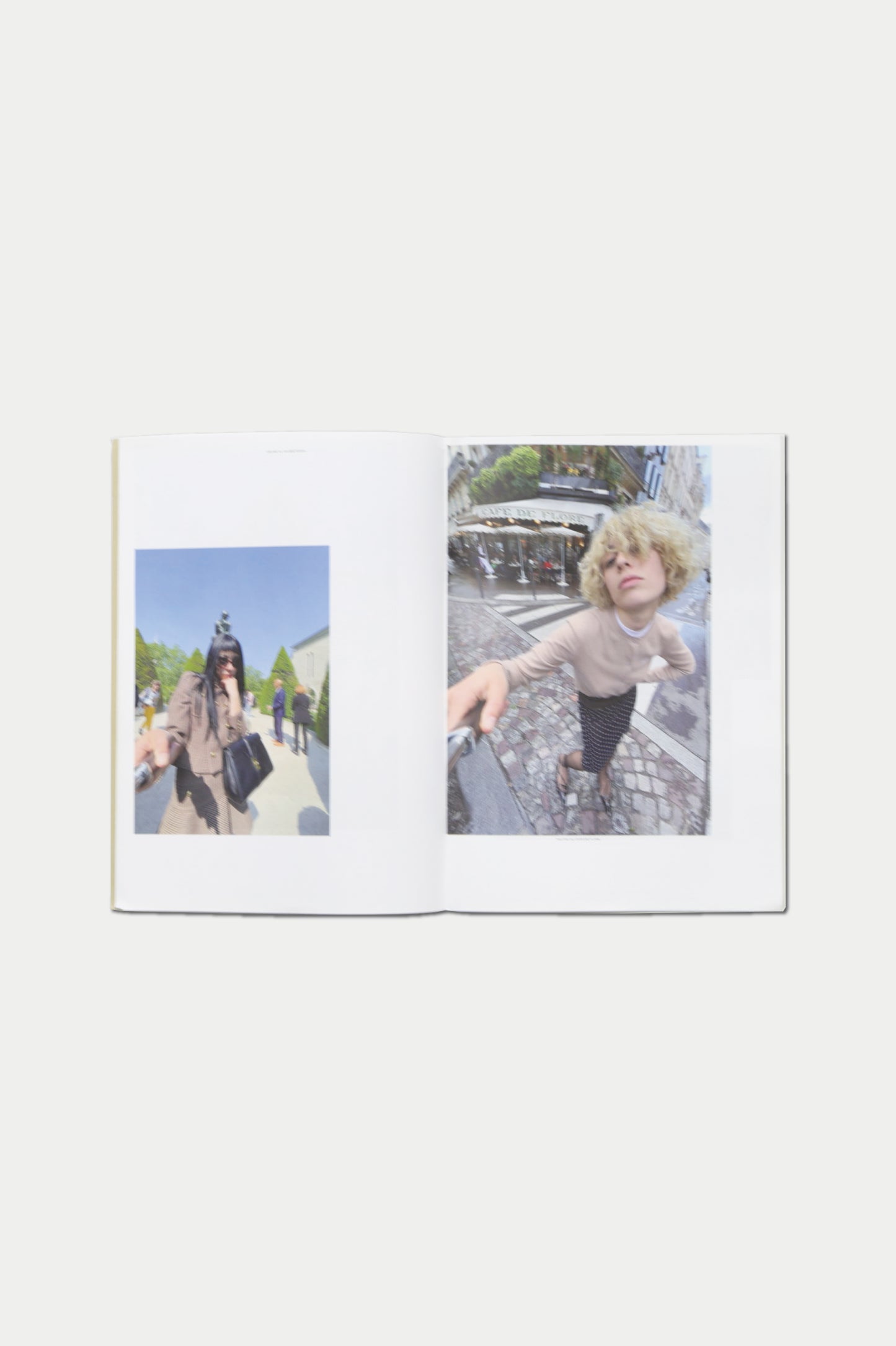 SANS TITRE 002, ME / MYSELF / MY SELFIES, TESS PETRONIO, SUZANNE KOLLER