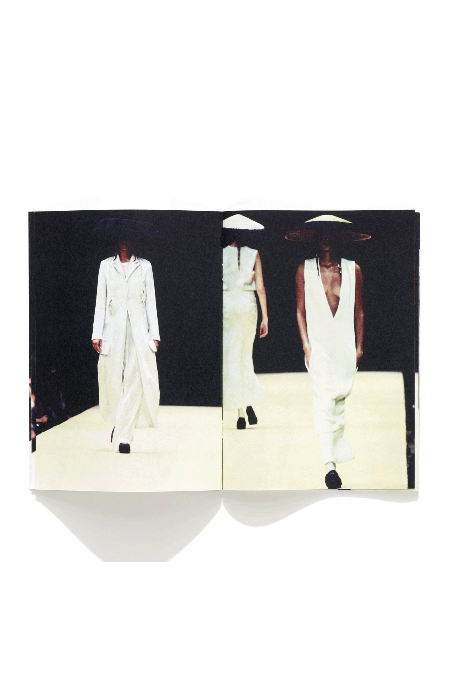 Comme des Garçons SPRING 1993 READY-TO-WEAR by Vvery Negative Gucci Production