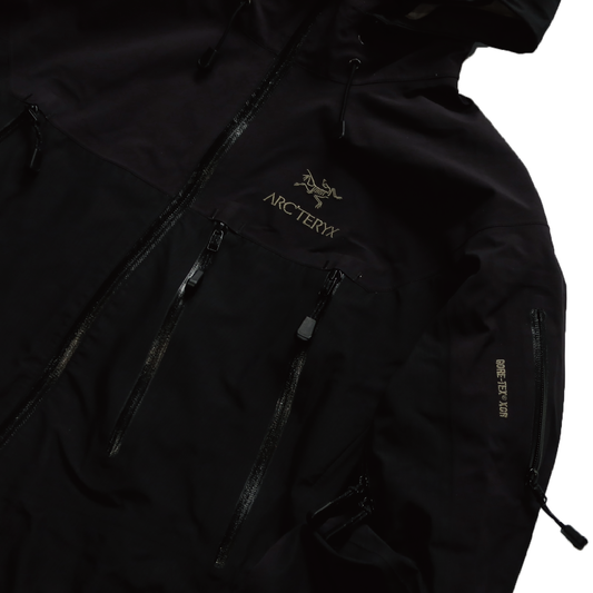 2000s Arc'teryx Theta AR Jacket Made in Canada