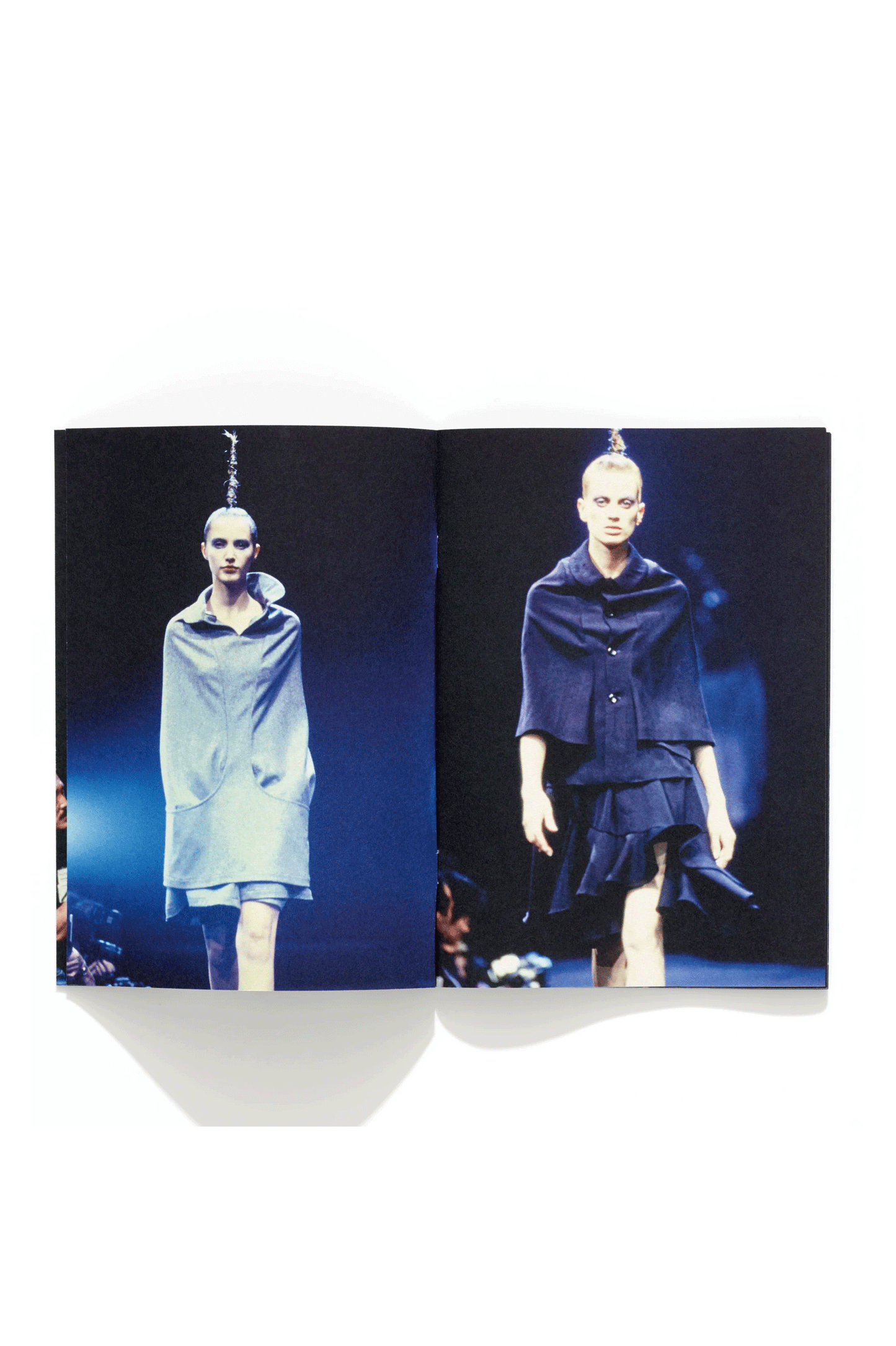 Comme des Garçons FALL 1995 READY-TO-WEAR by Vvery Negative Gucci Production