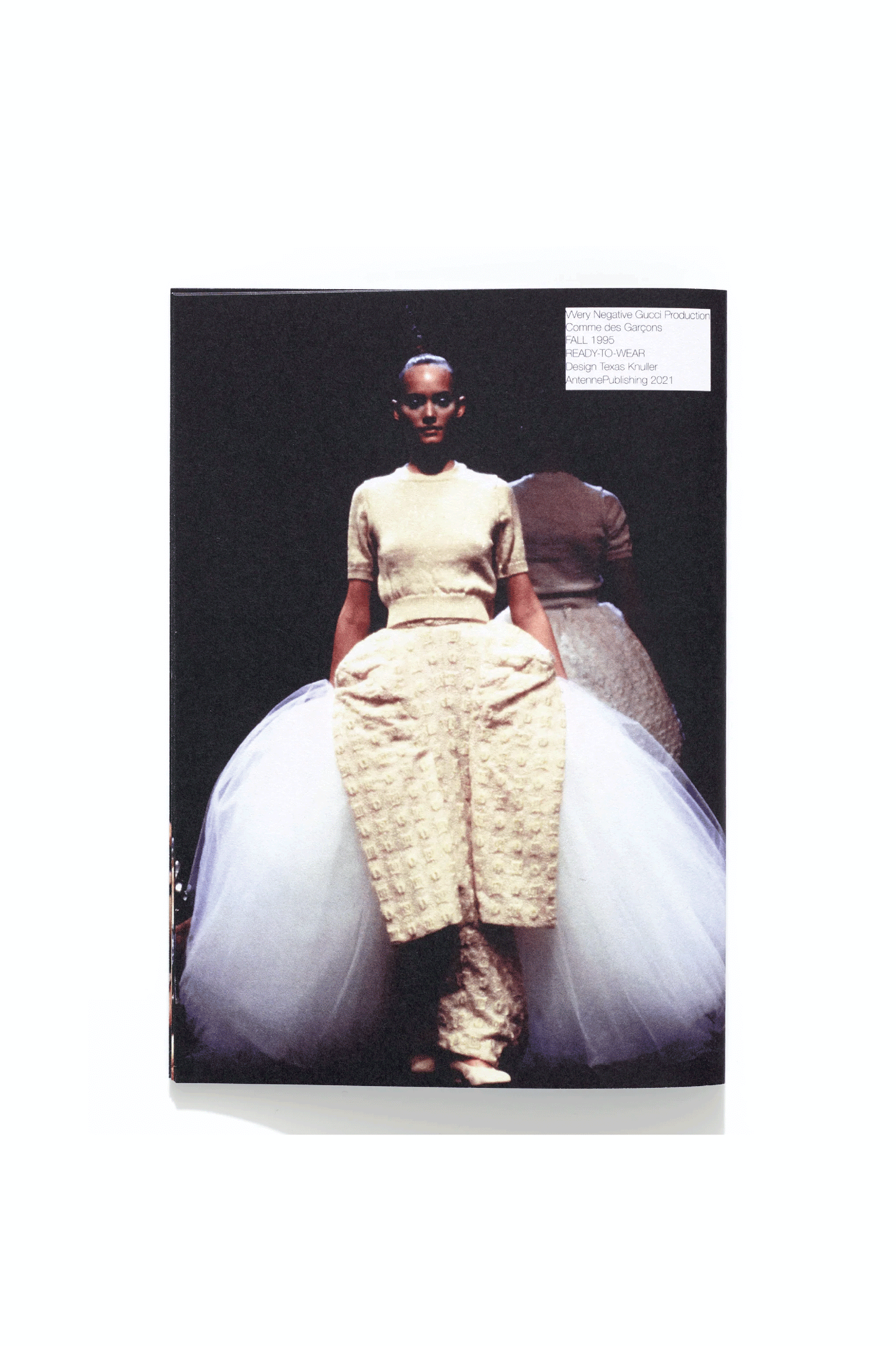 Comme des Garçons FALL 1995 READY-TO-WEAR by Vvery Negative Gucci Production